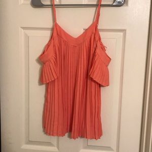 NWOT ~ 1. State Pleated Cold Shoulder Top ✨